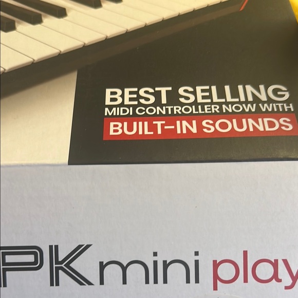 Professional MPK Mini Play - Red - Picture 2 of 13